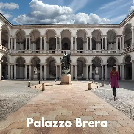 Brera VIP SpotLight - Brera - Duomo - Castello Sforzesco - Lanza Metro M2-3
